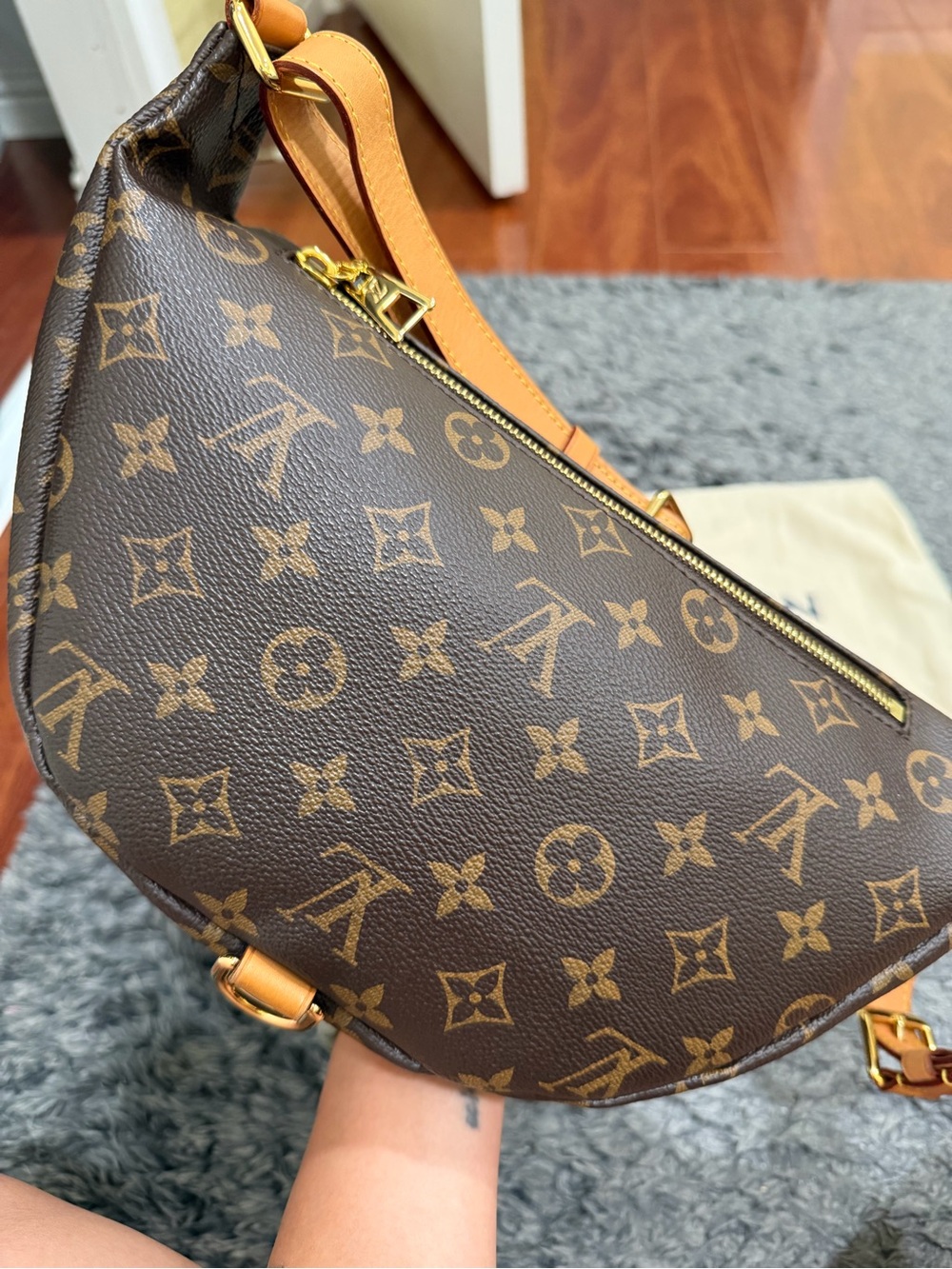 Louis Vuitton Bumbag Monogram OG - Picture 10 of 17